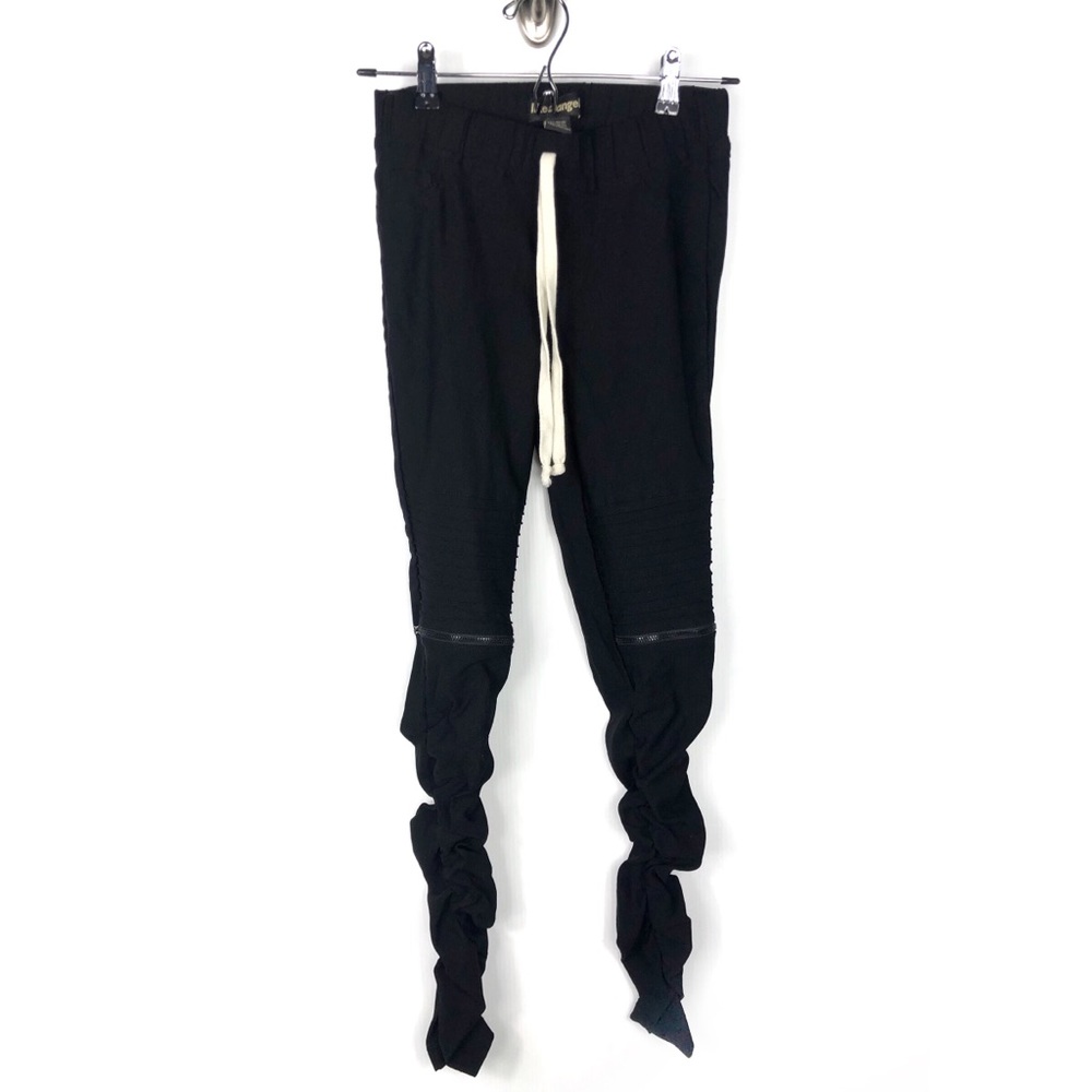 Black scrunch pants size small ✨